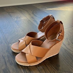Brown Wedges